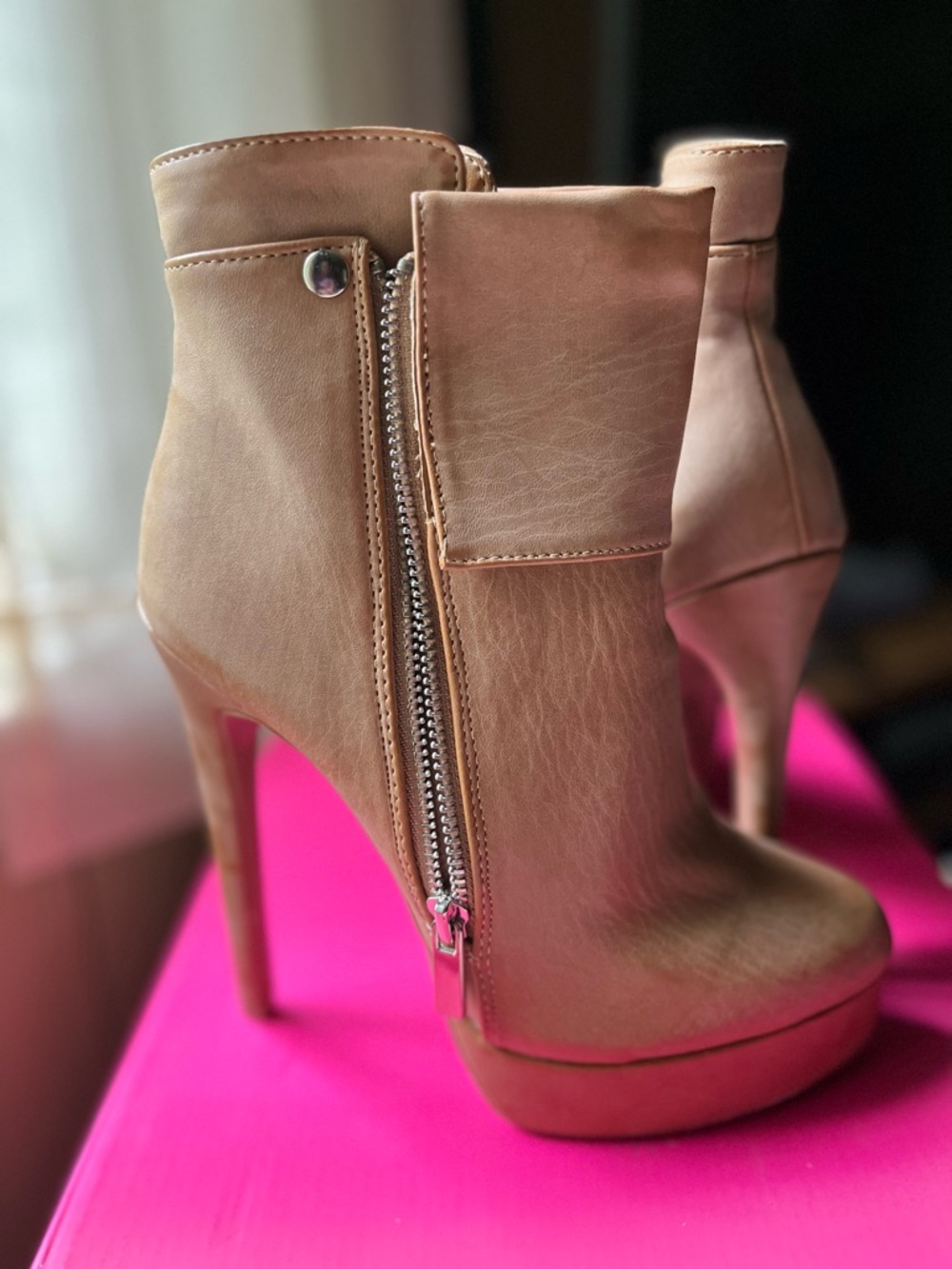 Shoe Dazzle Tan Platform Ankle Boots with Side Zip